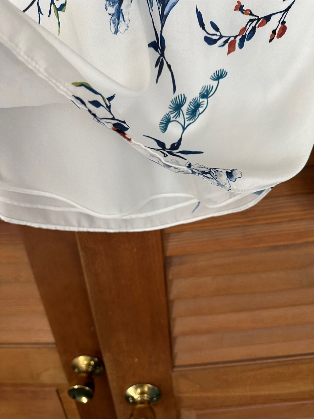White House Black Market White Long-Sleeve Floral Blouse with Blue Print - Picture 3 of 5